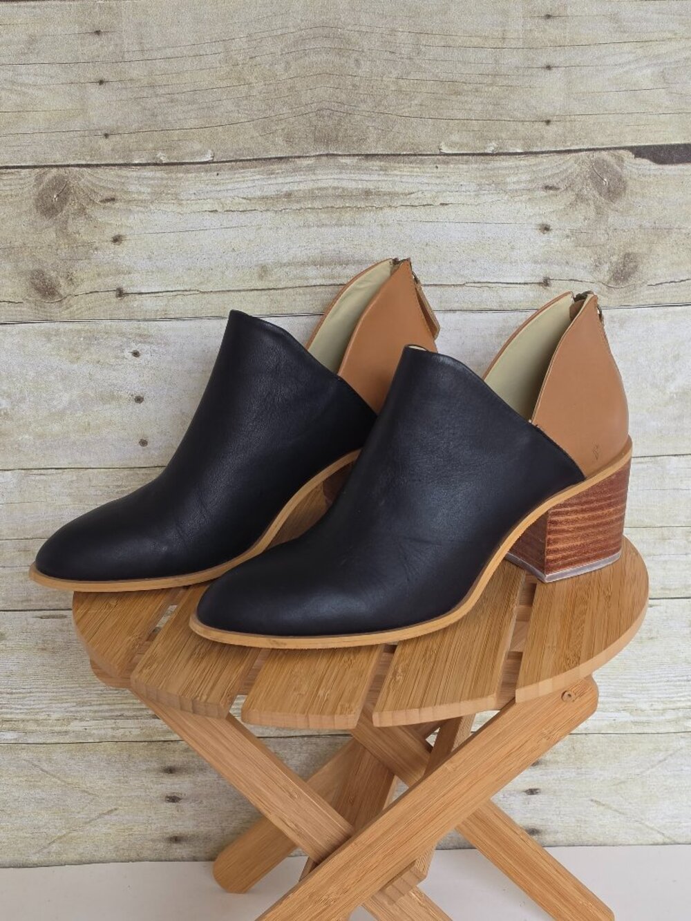 Sseko Womens Black Tan Genuine Leather Zip Up Back Two-Toned Heeled V Boots SZ 9